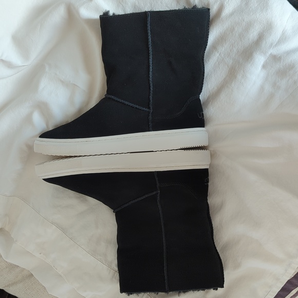 UGG Alameda Cuffable Trainer Boot Suede Shearling Black - Picture 6 of 11